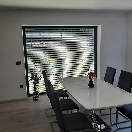 Nika Eslo Apartaman Bed & Breakfast